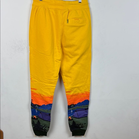 Yellow Staple Joggers with Scenic Print - Picture 4 of 7